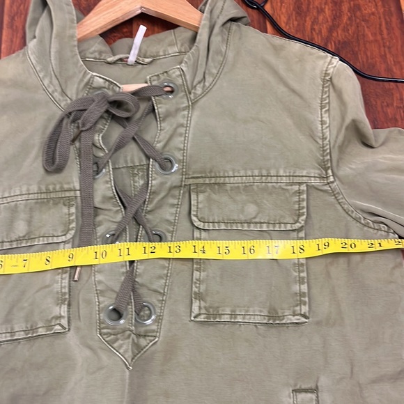 Free people lace up Khaki jacket - Picture 6 of 7